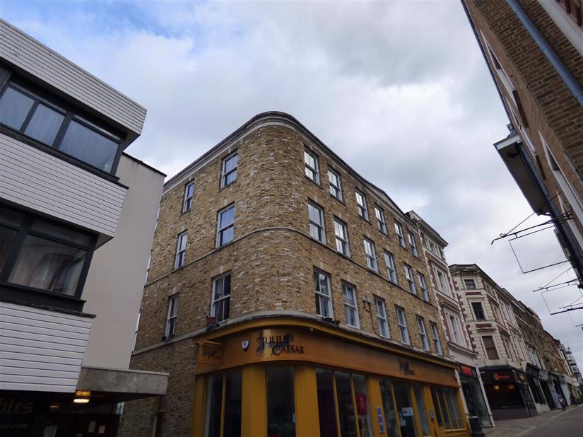 High Street, Gravesend Sealeys Estate Agents Limited t/a Sealeys